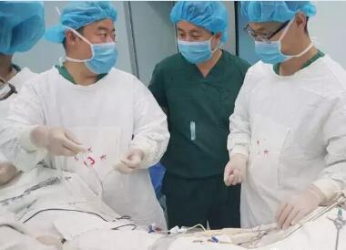  我院成功开展省首例单孔径路胸腔镜单侧肺部结节切除术