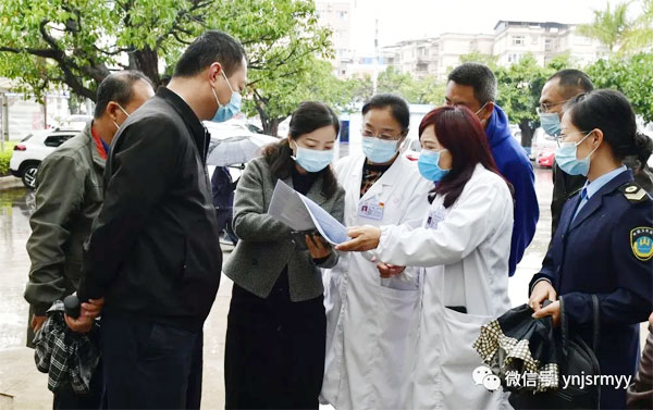  李俊红副县长到建水县人民医院对环保工作进行督导检查