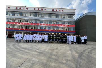  消防引领 男护相随——建水县人民医院男护士参与交流活动展担当